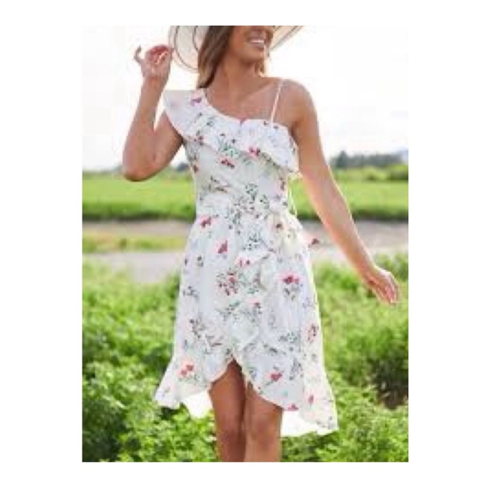 Lush Maxi Dress Womens Medium White
Floral Single Shoulder NEW